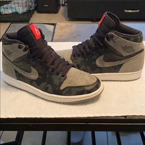Nike Air Jordan’s Men’s size 9.5 black&Grey camo